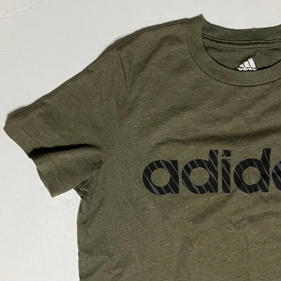 adidas T-shirt - Picture 4 of 9